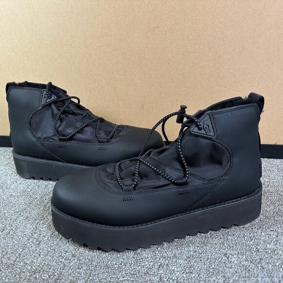 Ugg Women's Classic Rising Toggle Laced Ankle Platform Boot in Black Size 9 - Picture 1 of 7